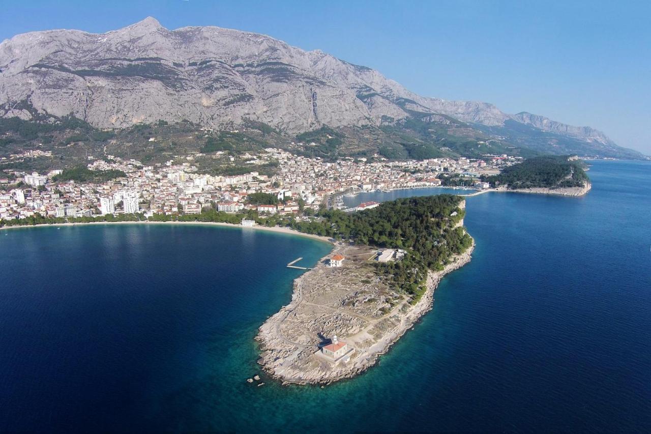 Apartments With A Parking Space Makarska - 16496 Exterior photo